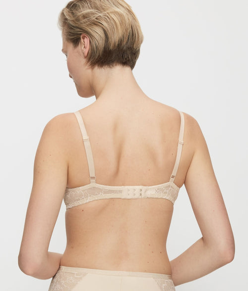 Triumph Amourette Charm Wired Padded Bra in Creamy Dream