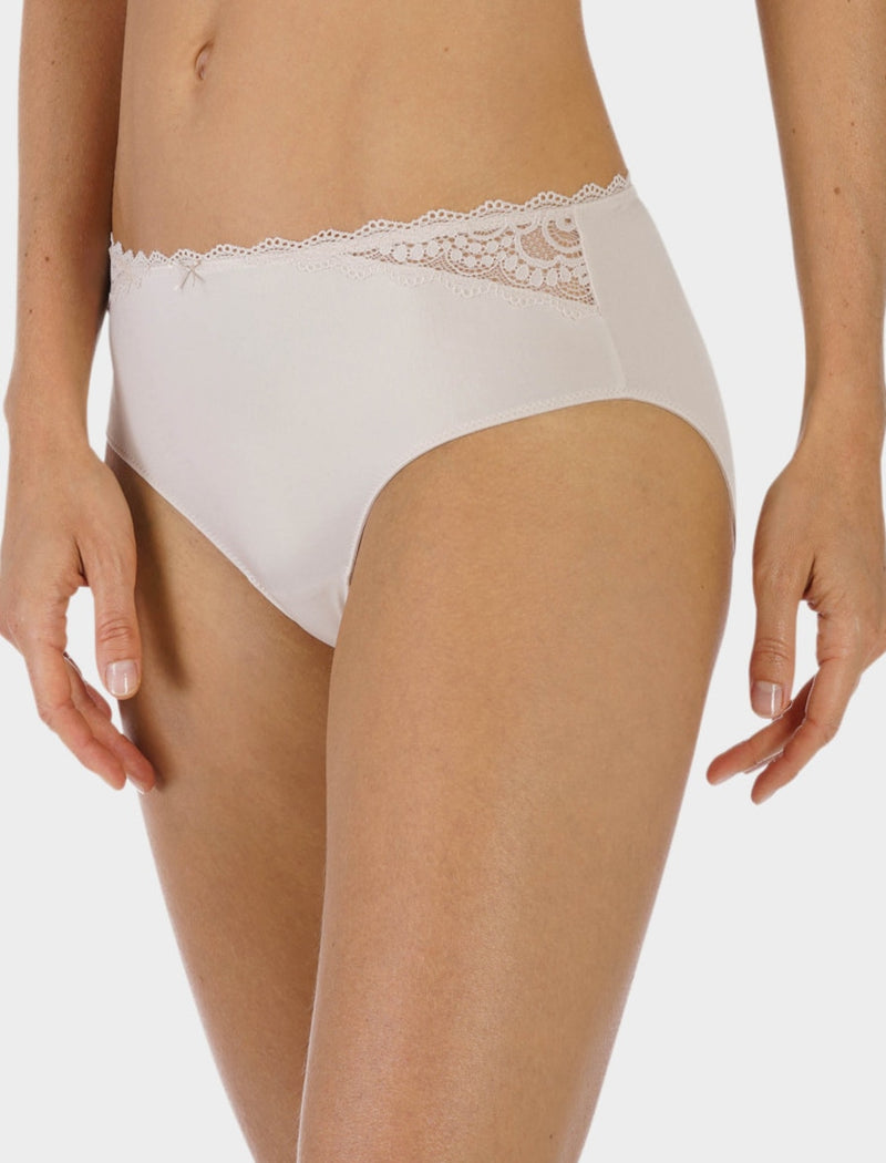 Mey Amorous American Brief in Bailey